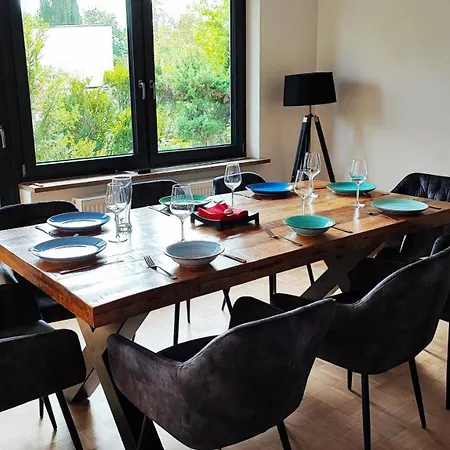 Tatil Evi Luxurioses Grosses Ferienhaus Mit Kaminofen Garten & Stellplatzen Bei Wurzburg Gerbrunn