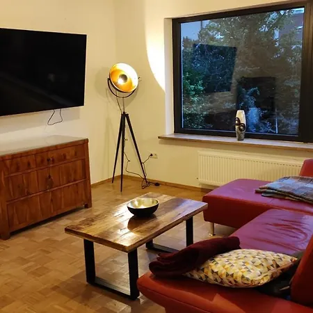 Luxurioses Grosses Ferienhaus Mit Kaminofen Garten & Stellplatzen Bei Wurzburg *