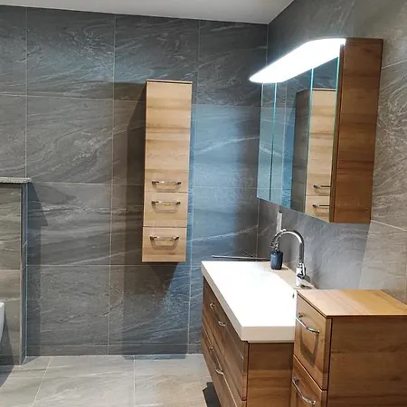 Prázdninový dům Luxurioses Grosses Ferienhaus Mit Kaminofen Garten & Stellplatzen Bei Wurzburg *
