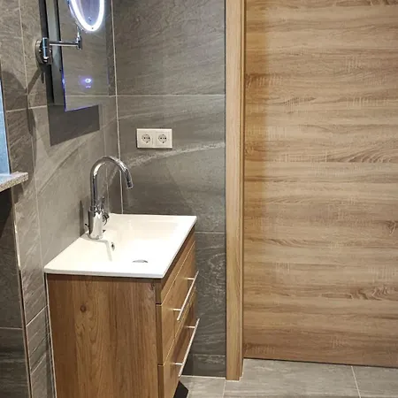 Prázdninový dům Luxurioses Grosses Ferienhaus Mit Kaminofen Garten & Stellplatzen Bei Wurzburg